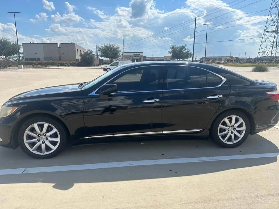 2007 Lexus LS 4th Gen - Image 2 of 16