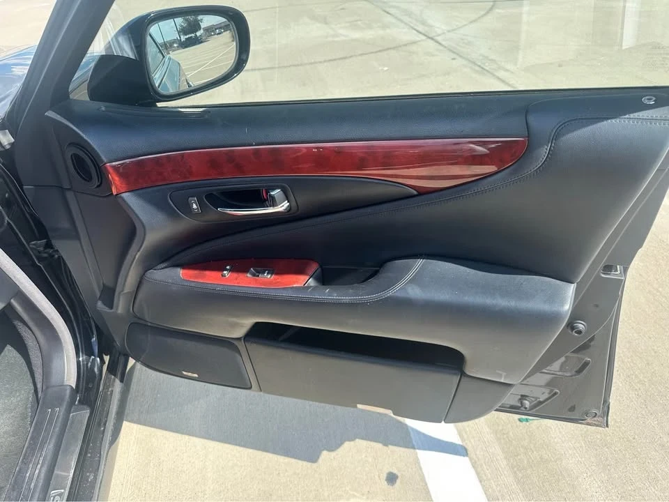 2007 Lexus LS 4th Gen - Image 5 of 16