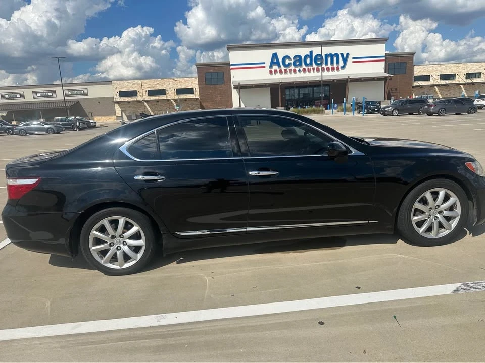 2007 Lexus LS 4th Gen - Image 3 of 16