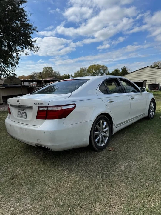 2007 Lexus LS 4th Gen - Image 5 of 7