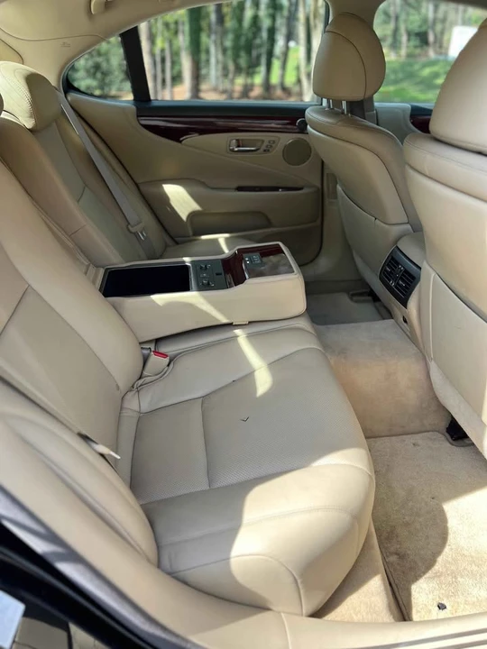 2007 Lexus LS 4th Gen - Image 6 of 13