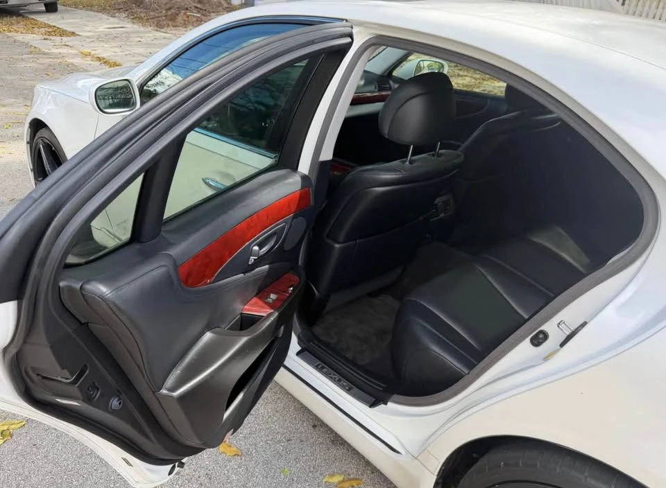 2007 Lexus LS 4th Gen - Image 3 of 5