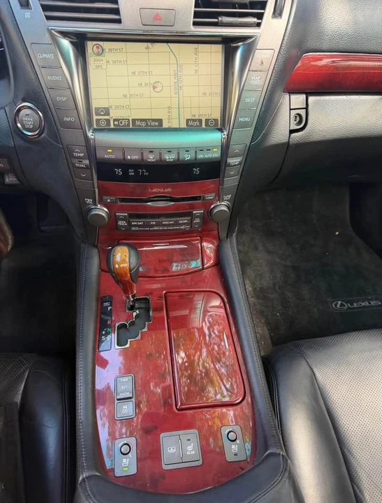 2007 Lexus LS 4th Gen - Image 4 of 5