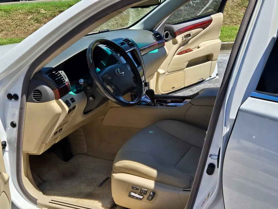 2007 Lexus LS 4th Gen - Image 7 of 20