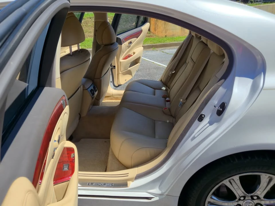 2007 Lexus LS 4th Gen - Image 17 of 20