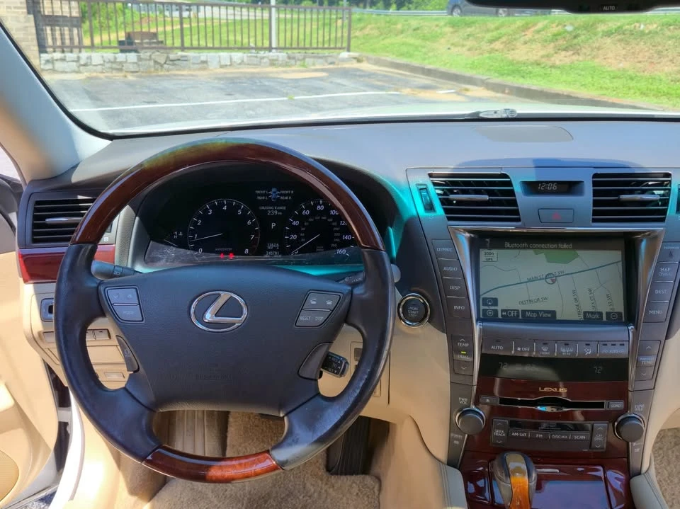 2007 Lexus LS 4th Gen - Image 10 of 20