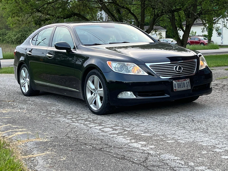 2007 Lexus LS 4th Gen - Image 15 of 31