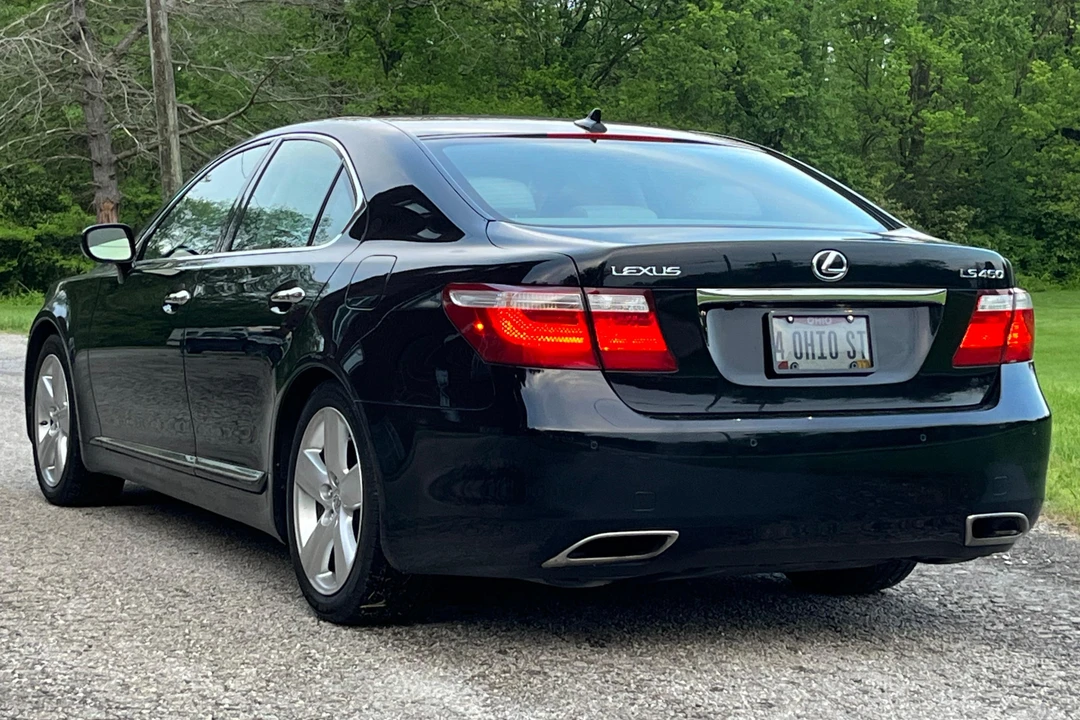 2007 Lexus LS 4th Gen - Image 4 of 31