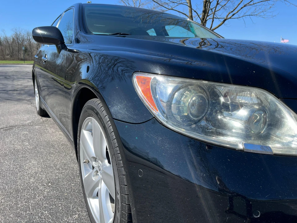 2007 Lexus LS 4th Gen - Image 16 of 31