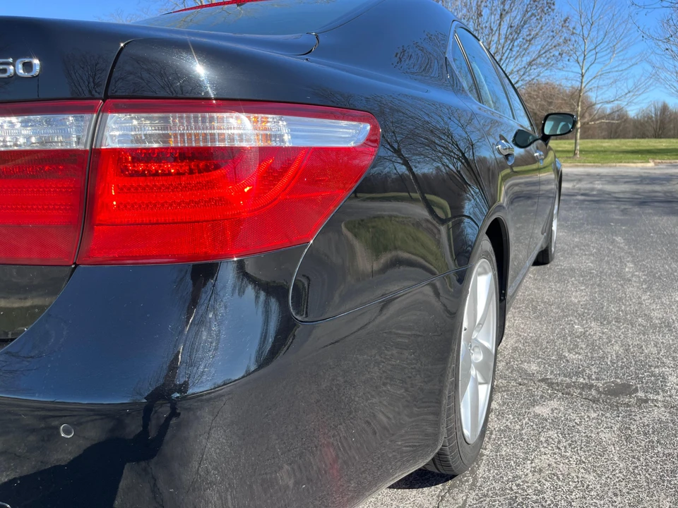 2007 Lexus LS 4th Gen - Image 24 of 31