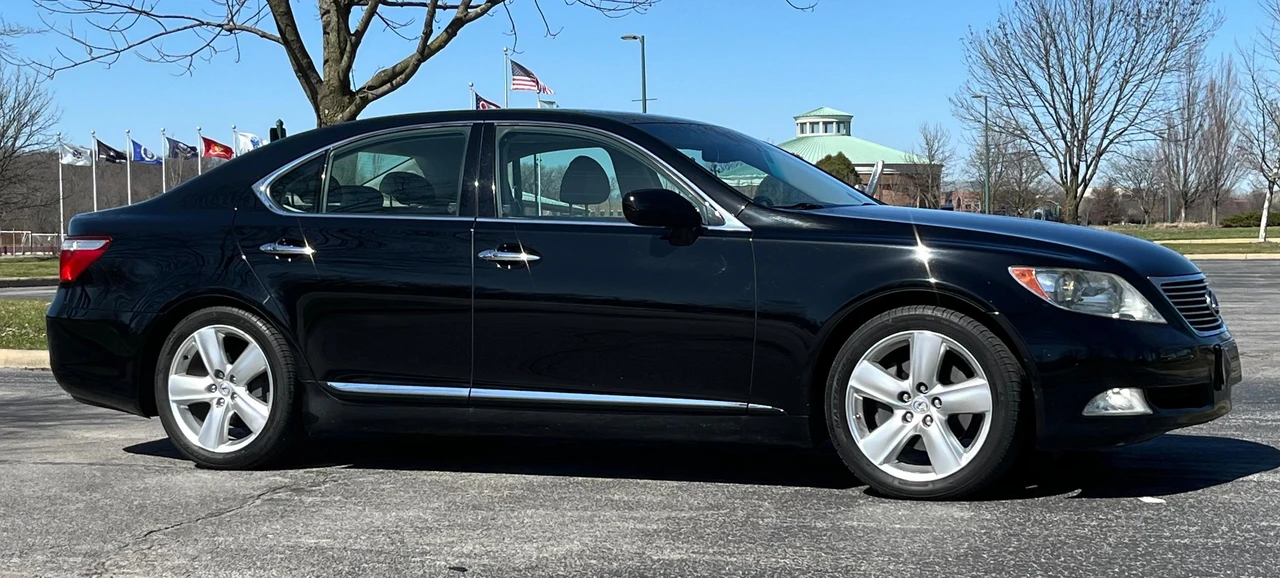 2007 Lexus LS 4th Gen - Image 13 of 31
