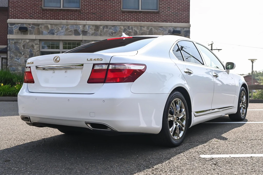 2007 Lexus LS 4th Gen - Image 5 of 31