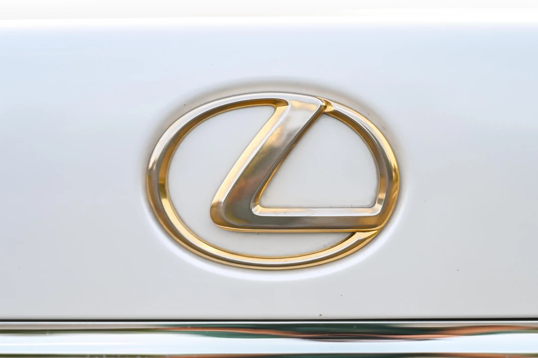 2007 Lexus LS 4th Gen - Image 24 of 31