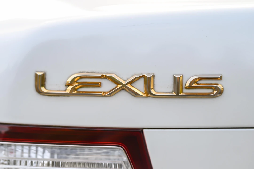 2007 Lexus LS 4th Gen - Image 23 of 31