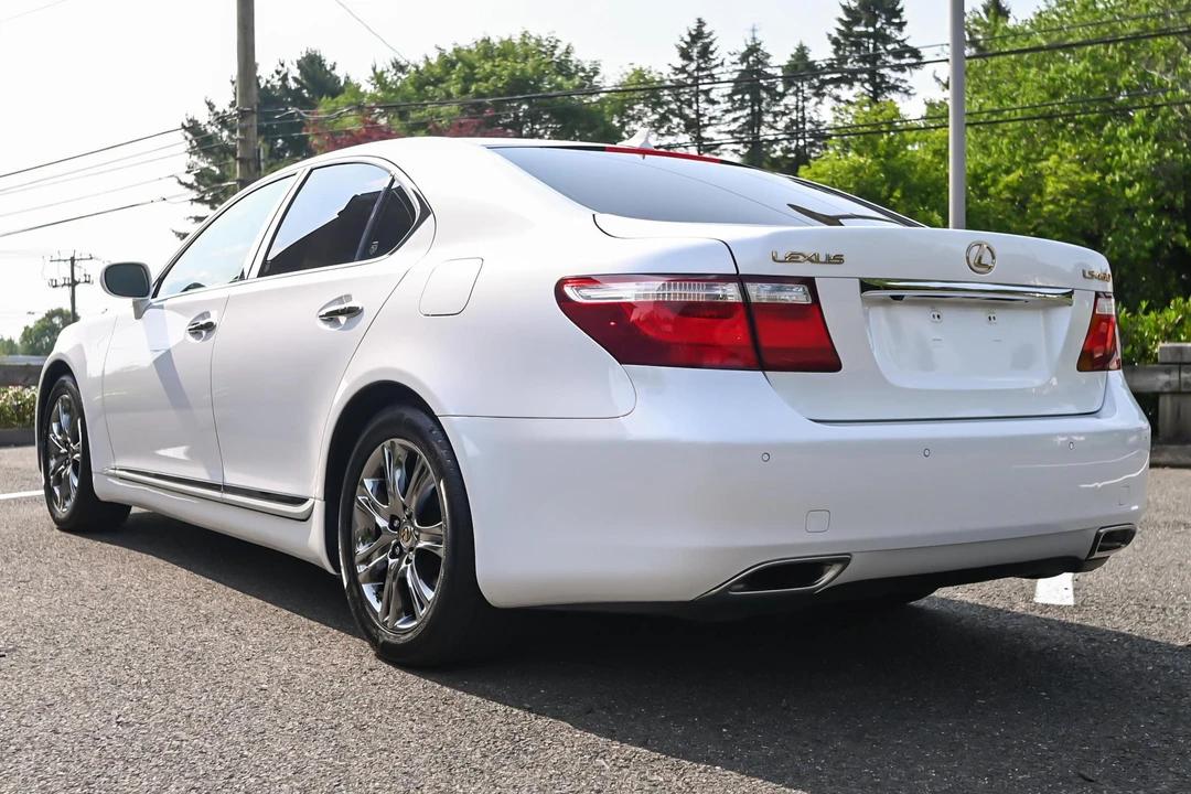2007 Lexus LS 4th Gen - Image 4 of 31