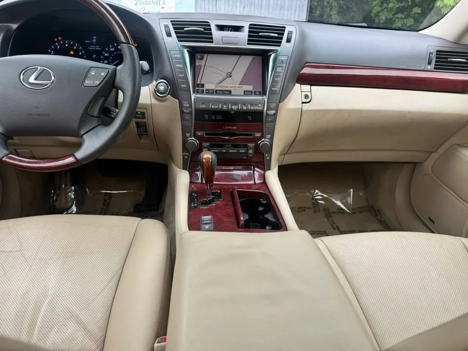 2007 Lexus LS 4th Gen - Image 9 of 16