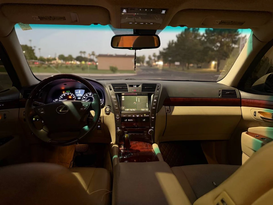 2007 Lexus LS 4th Gen - Image 6 of 10
