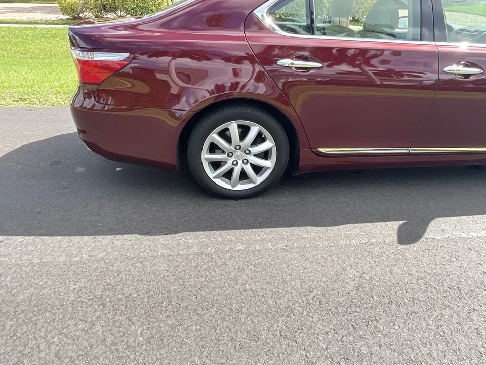 2007 Lexus LS 4th Gen - Image 9 of 17