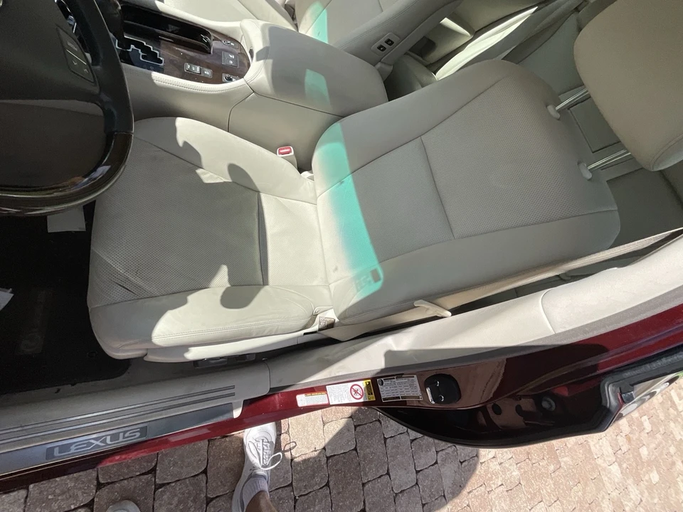 2007 Lexus LS 4th Gen - Image 13 of 17