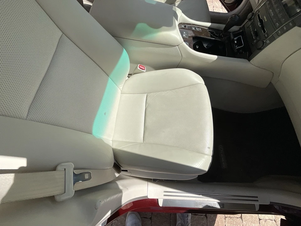 2007 Lexus LS 4th Gen - Image 14 of 17