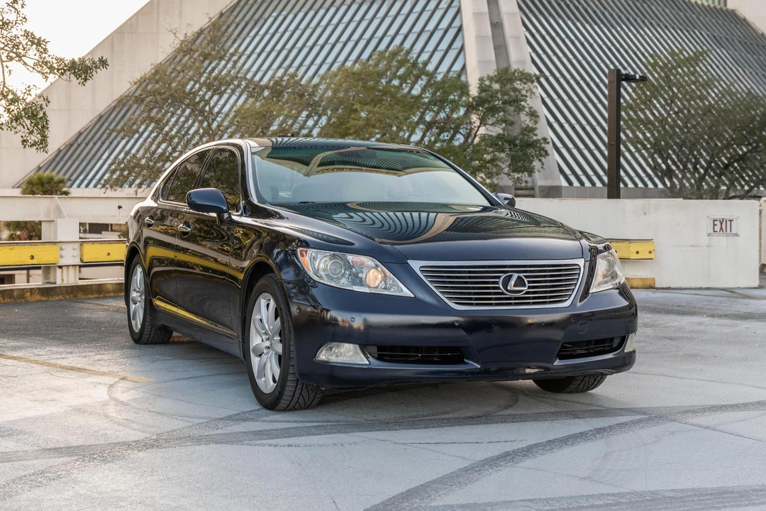 2007 Lexus LS 4th Gen - Image 19 of 31