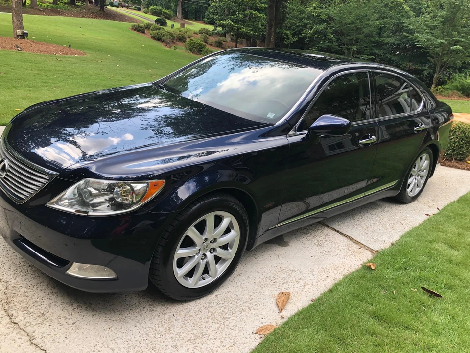 2007 Lexus LS 4th Gen - Image 10 of 31