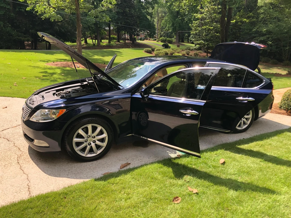 2007 Lexus LS 4th Gen - Image 11 of 31
