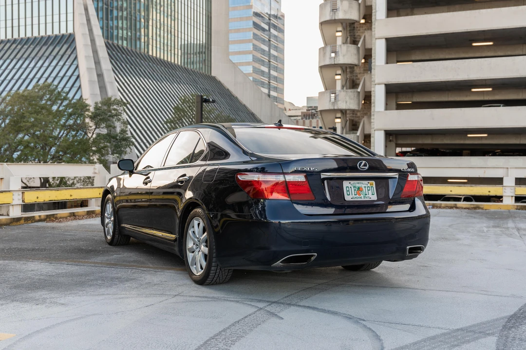 2007 Lexus LS 4th Gen - Image 10 of 31