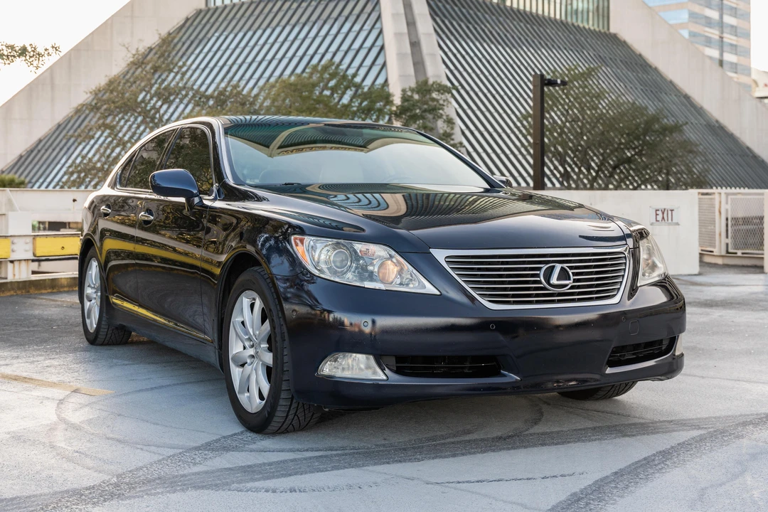 2007 Lexus LS 4th Gen - Image 18 of 31