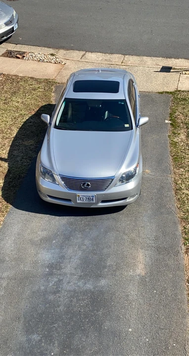 2007 Lexus LS 4th Gen - Image 17 of 31
