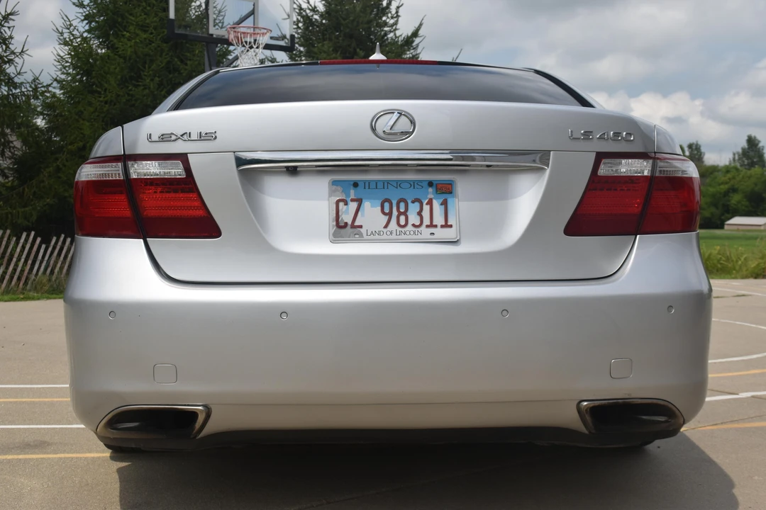 2007 Lexus LS 4th Gen - Image 12 of 31