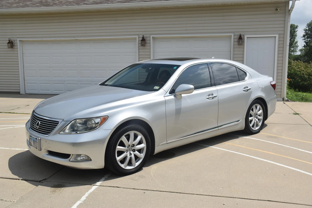 2007 Lexus LS 4th Gen - Image 7 of 31