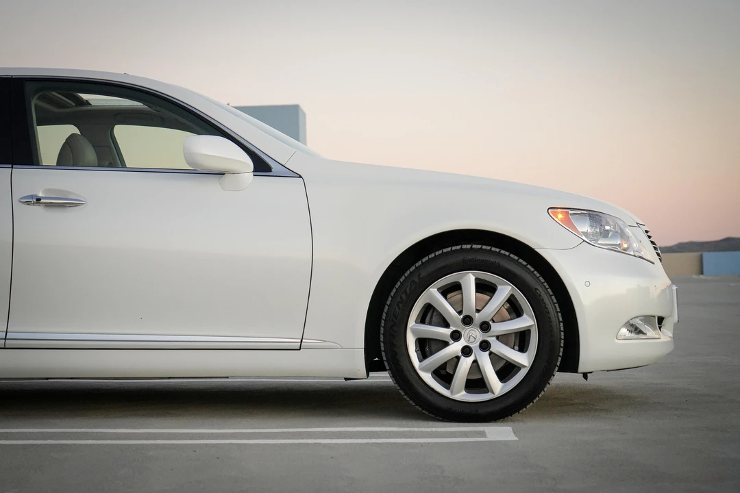 2007 Lexus LS 4th Gen - Image 22 of 31