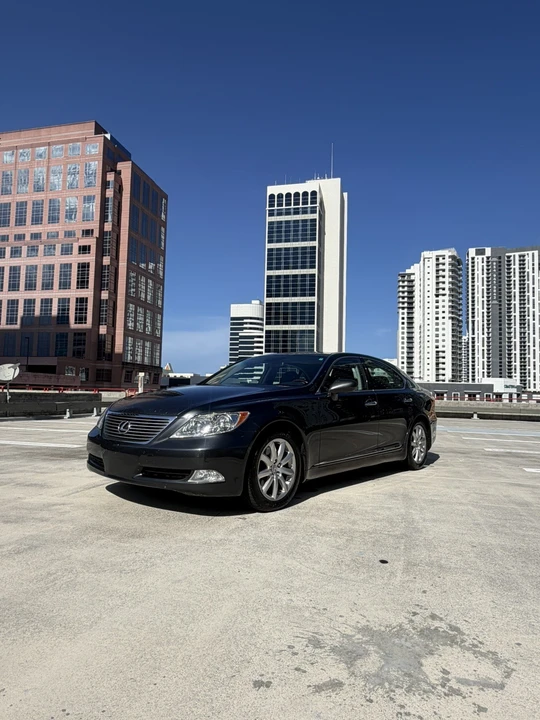 2007 Lexus LS 4th Gen - Image 9 of 31