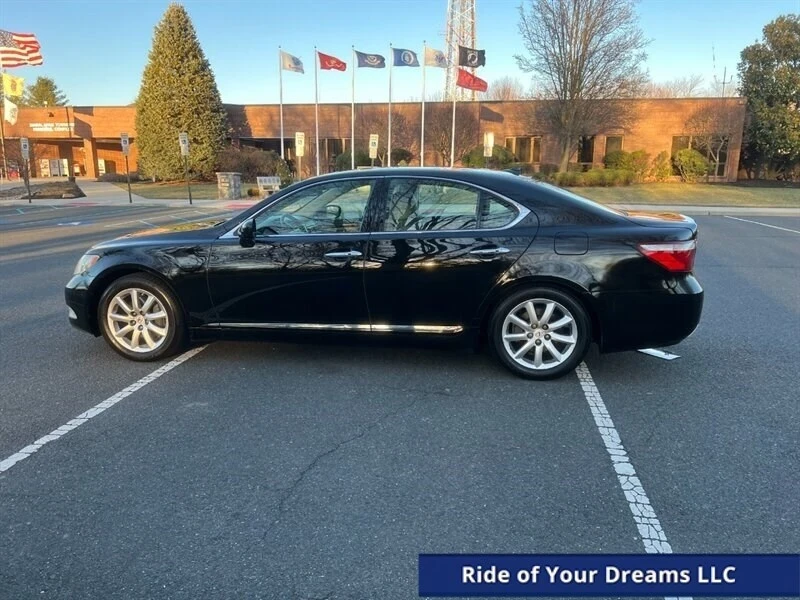 2007 Lexus LS 4th Gen - Image 9 of 21
