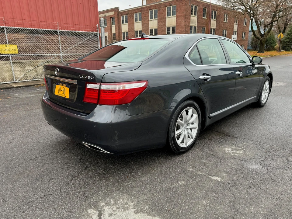 2007 Lexus LS 4th Gen - Image 24 of 31