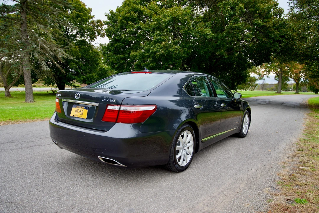 2007 Lexus LS 4th Gen - Image 23 of 31