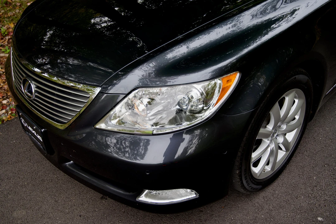 2007 Lexus LS 4th Gen - Image 29 of 31
