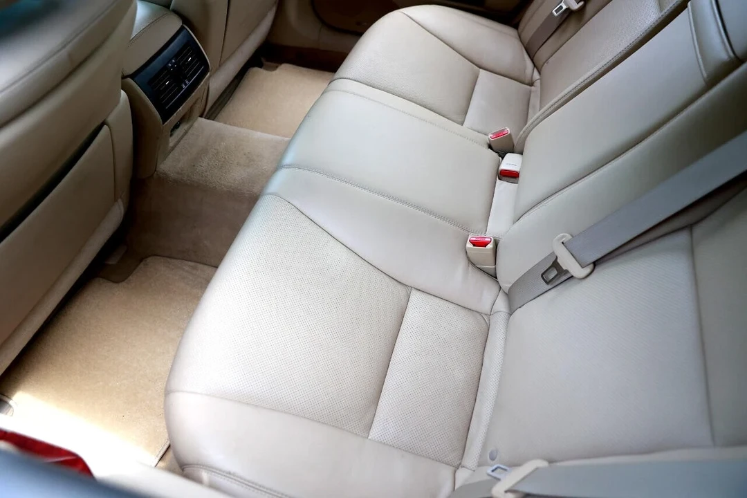 2007 Lexus LS 4th Gen - Image 10 of 21