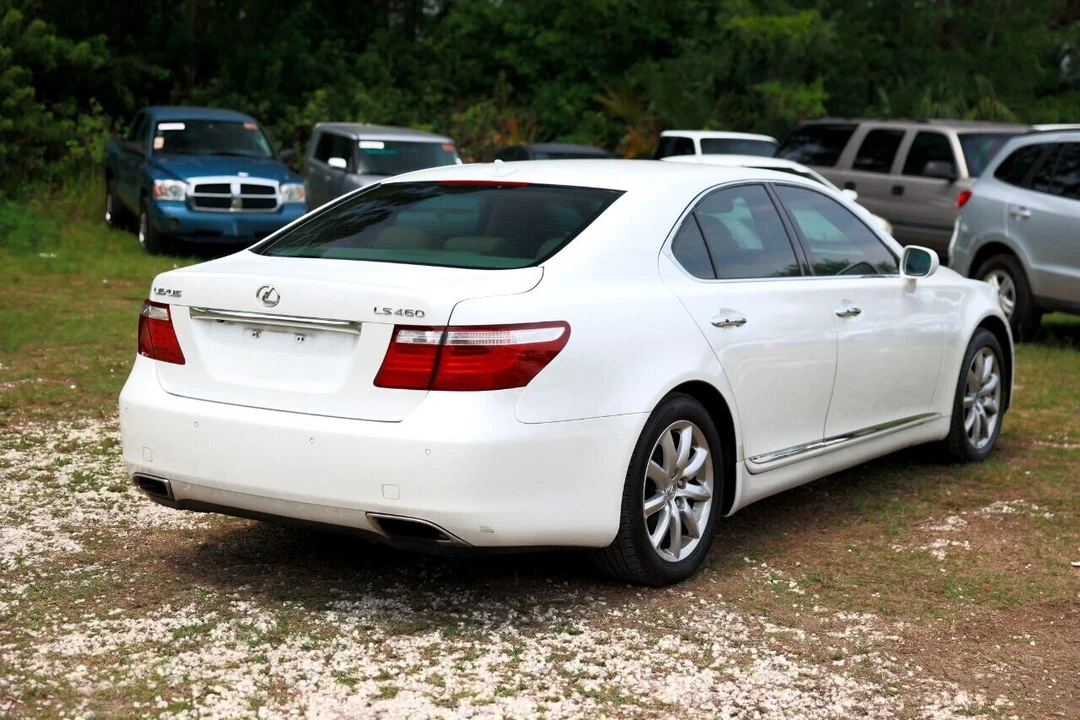2007 Lexus LS 4th Gen - Image 11 of 21
