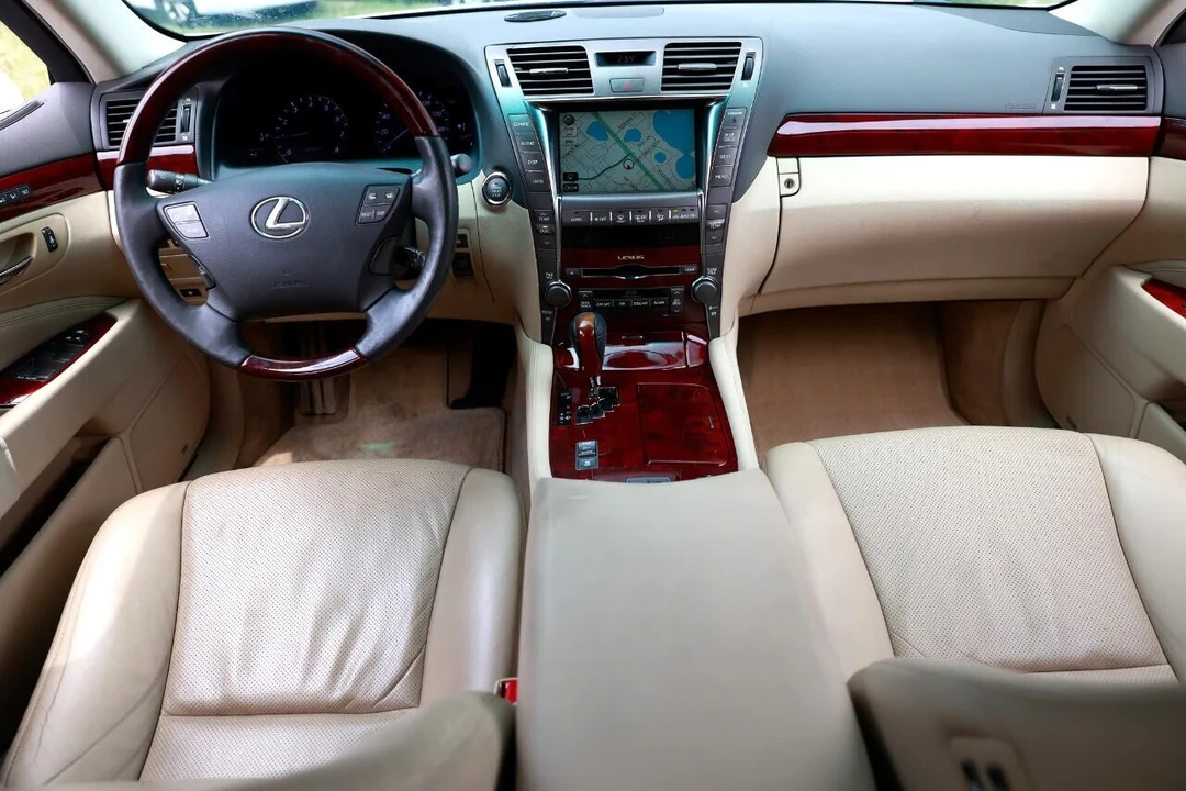 2007 Lexus LS 4th Gen - Image 21 of 21