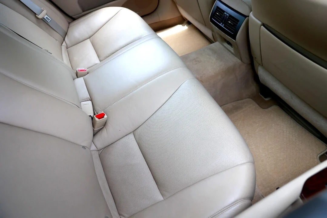 2007 Lexus LS 4th Gen - Image 12 of 21
