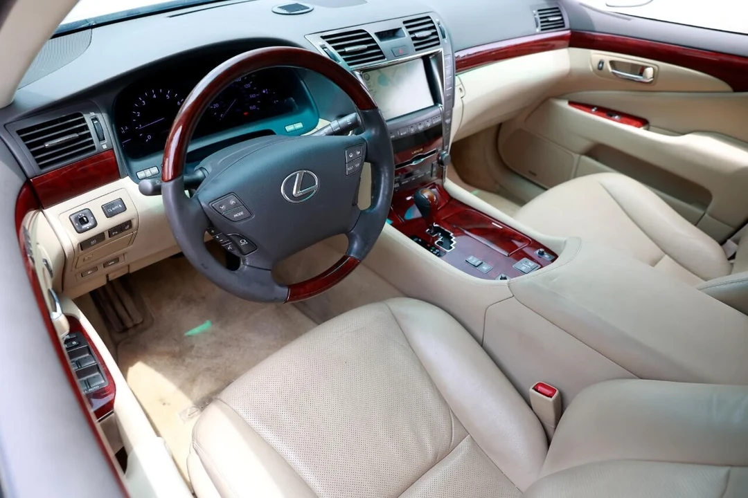 2007 Lexus LS 4th Gen - Image 4 of 21