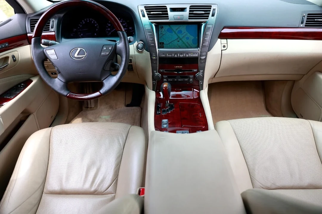 2007 Lexus LS 4th Gen - Image 2 of 21