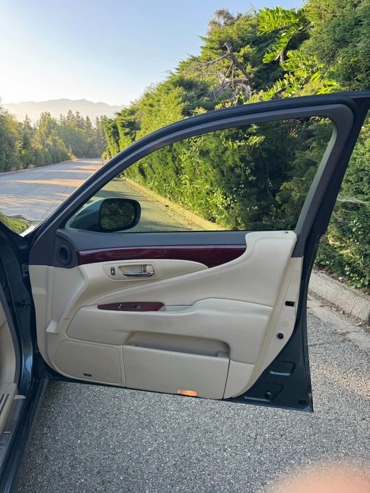 2007 Lexus LS 4th Gen - Image 30 of 31
