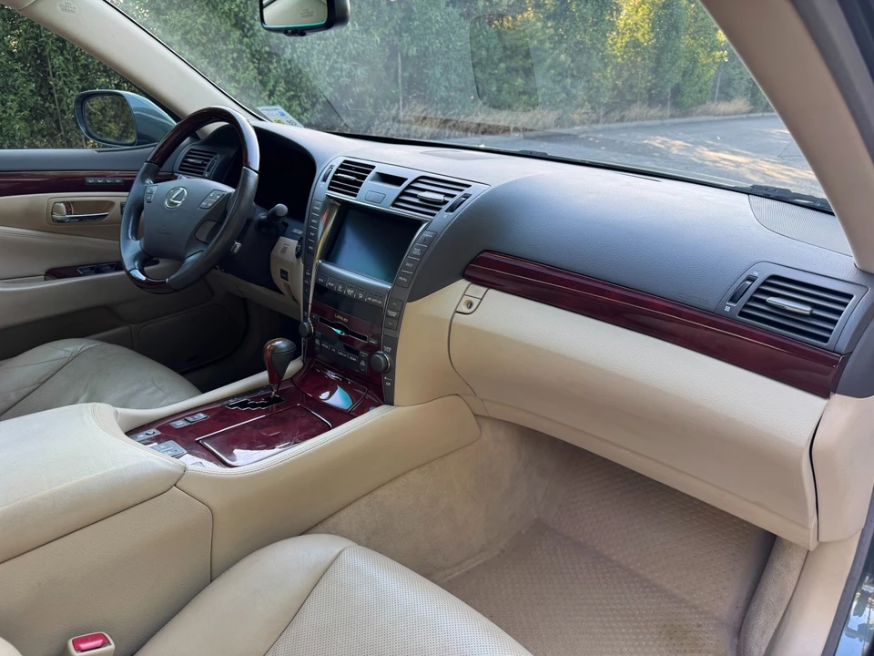 2007 Lexus LS 4th Gen - Image 31 of 31