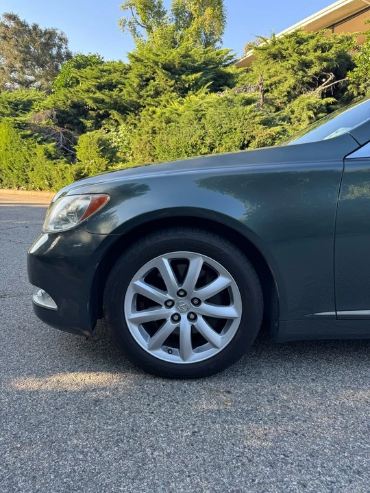 2007 Lexus LS 4th Gen - Image 11 of 31