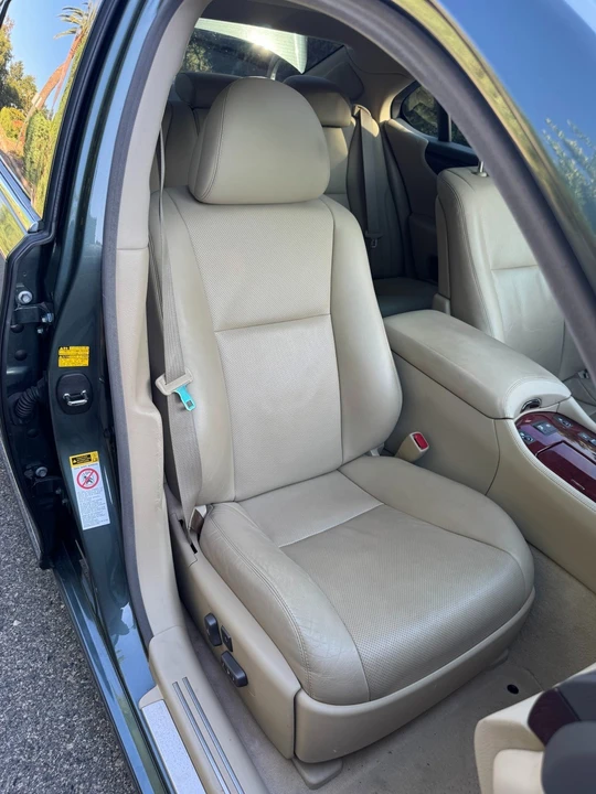 2007 Lexus LS 4th Gen - Image 29 of 31