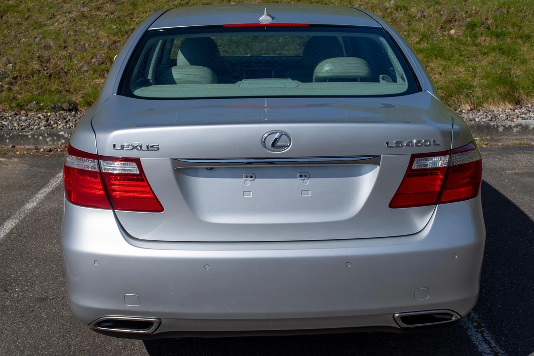 2007 Lexus LS 4th Gen - Image 5 of 31