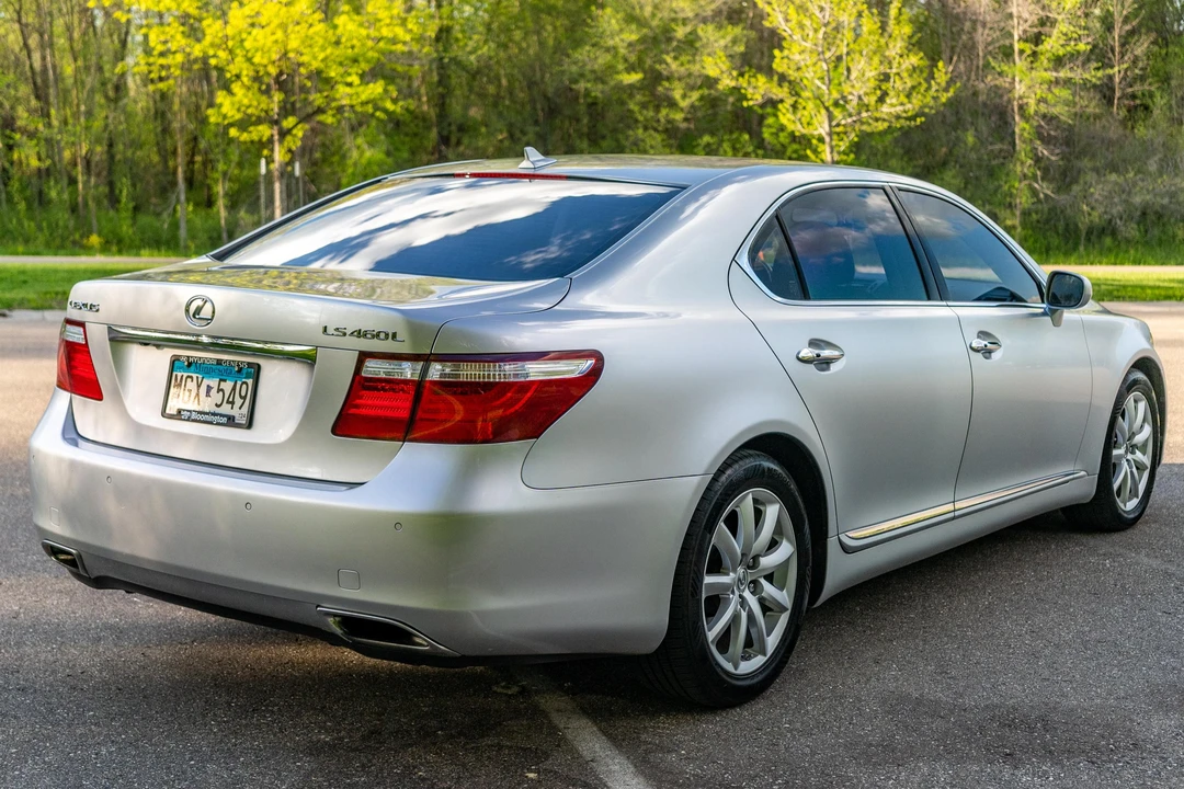 2007 Lexus LS 4th Gen - Image 4 of 31
